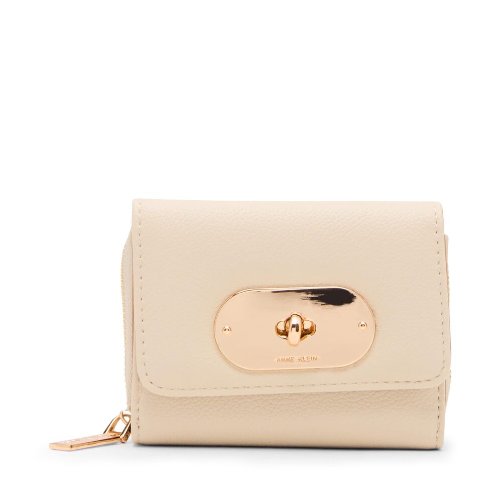 3098 Oval Turnlock Trifold Wallet, Parchment